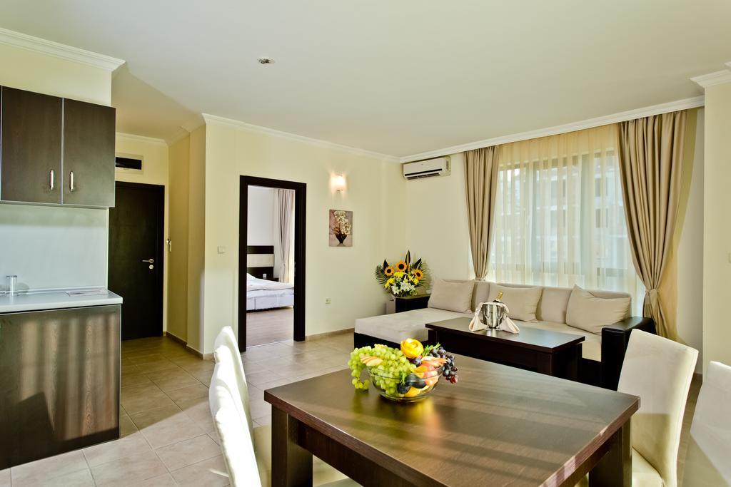 Saint George Palace Hotel Sveti Vlas Exterior photo