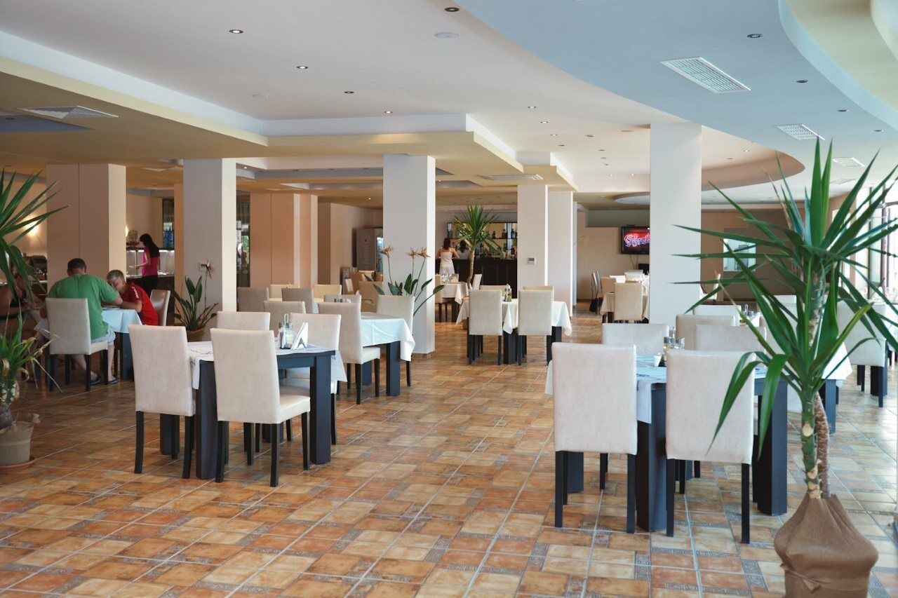 Saint George Palace Hotel Sveti Vlas Exterior photo